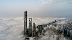 魔都上海平流雾航拍视频——魔都雾海 附4K原片下载