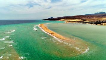 4K | 美丽的费埃特文图拉岛航拍视频